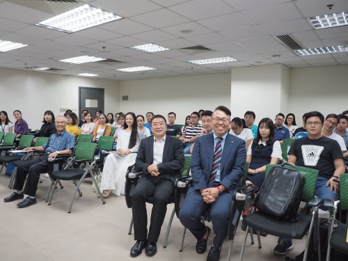 CityU Education Forum 21: Prof. Yuchung Liu from National Pingtung University Shared the Idea of Nar...
