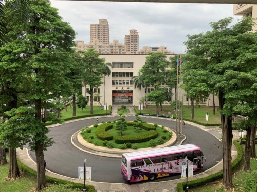 高雄師範大學全景（圖片由王慶同學提供）