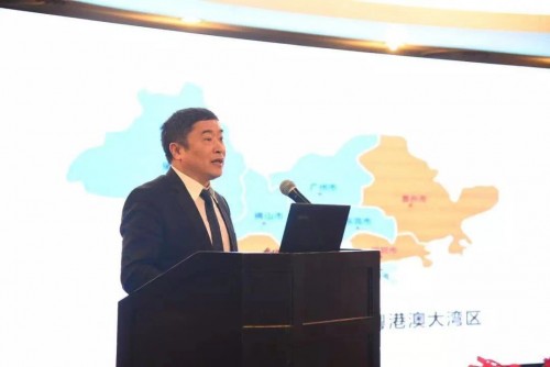 澳門城市大學教務長、教育學院院長（兼），澳門教育發展研究所所長李樹英教授作《超越言辭、付諸行動：大學教學改革與創新之行動研究報告》演講