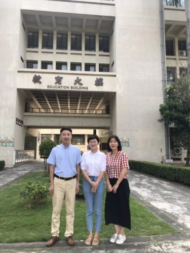 田苗、陳小塵、劉佳高師大教育學院合影